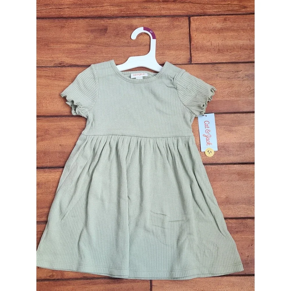 2 Pack Brand New Cat & Jack dresses 3t, Light Olive